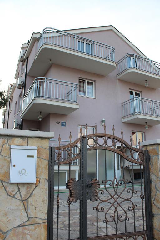 Apartments Villa Pirosi โอเรบิก ภายนอก รูปภาพ