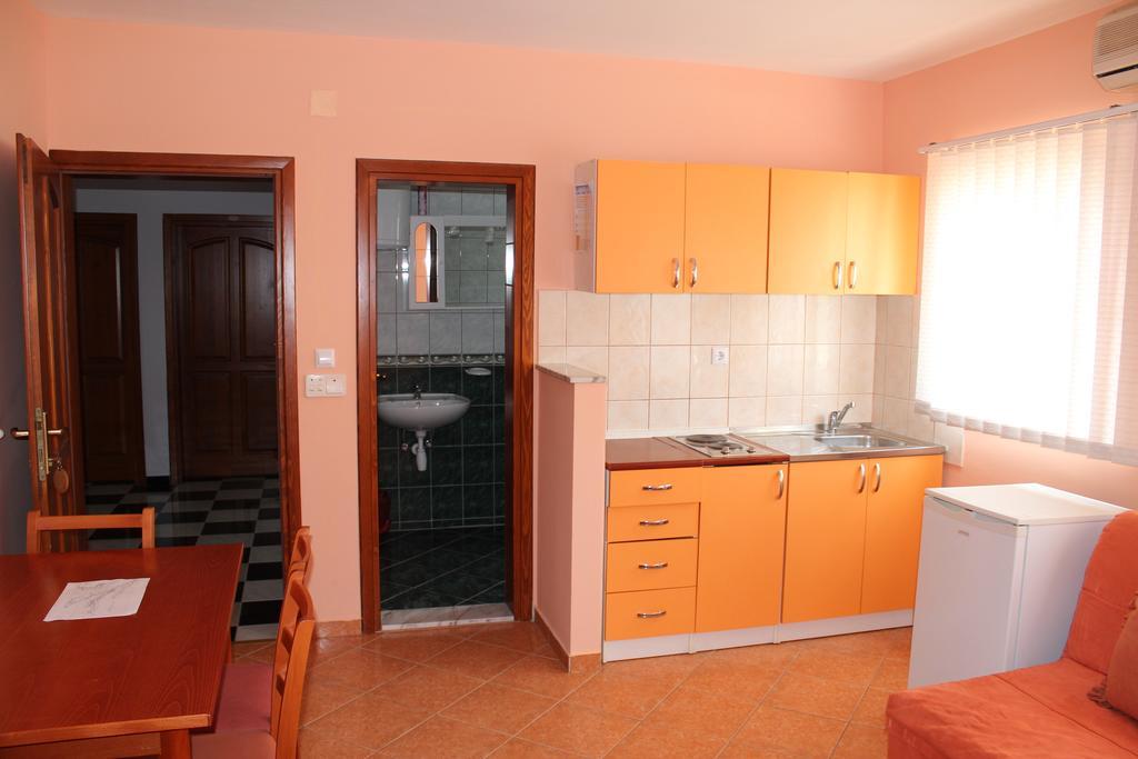 Apartments Villa Pirosi โอเรบิก ห้อง รูปภาพ
